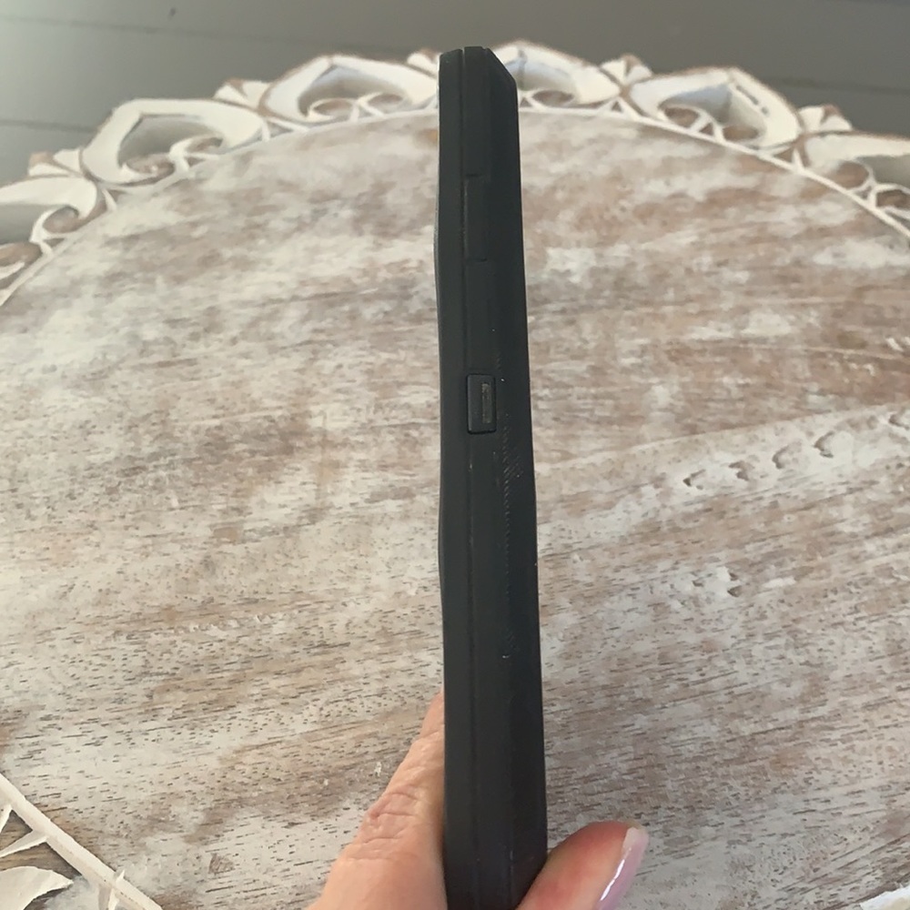 Otter box - Picture 4 of 4